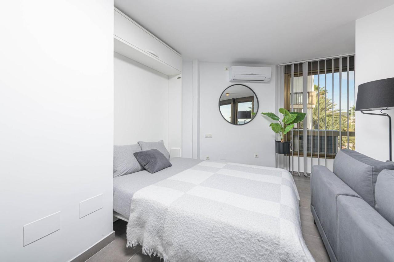 Mediterraneo Beach Apartment In Malaga By Solaga Holiday Homes エクステリア 写真