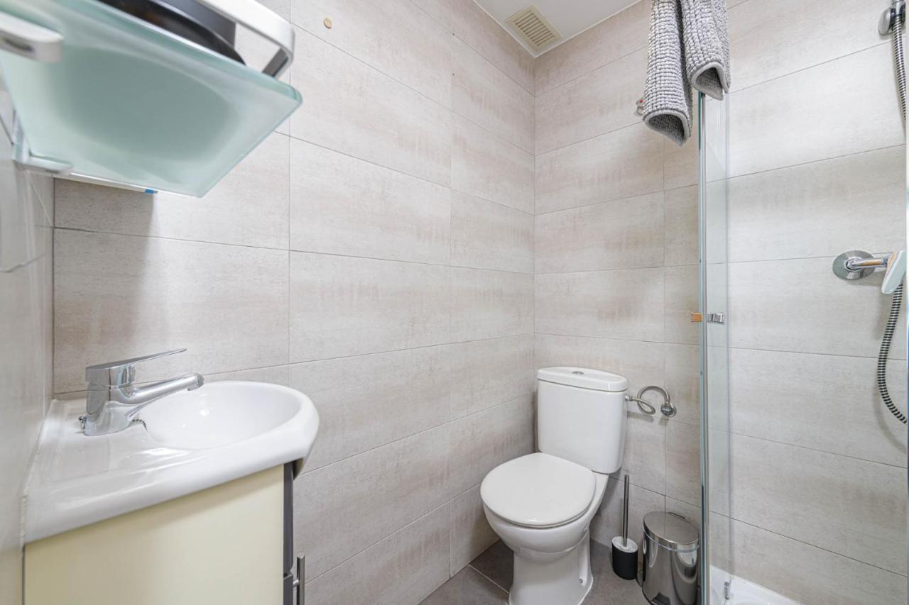 Mediterraneo Beach Apartment In Malaga By Solaga Holiday Homes エクステリア 写真