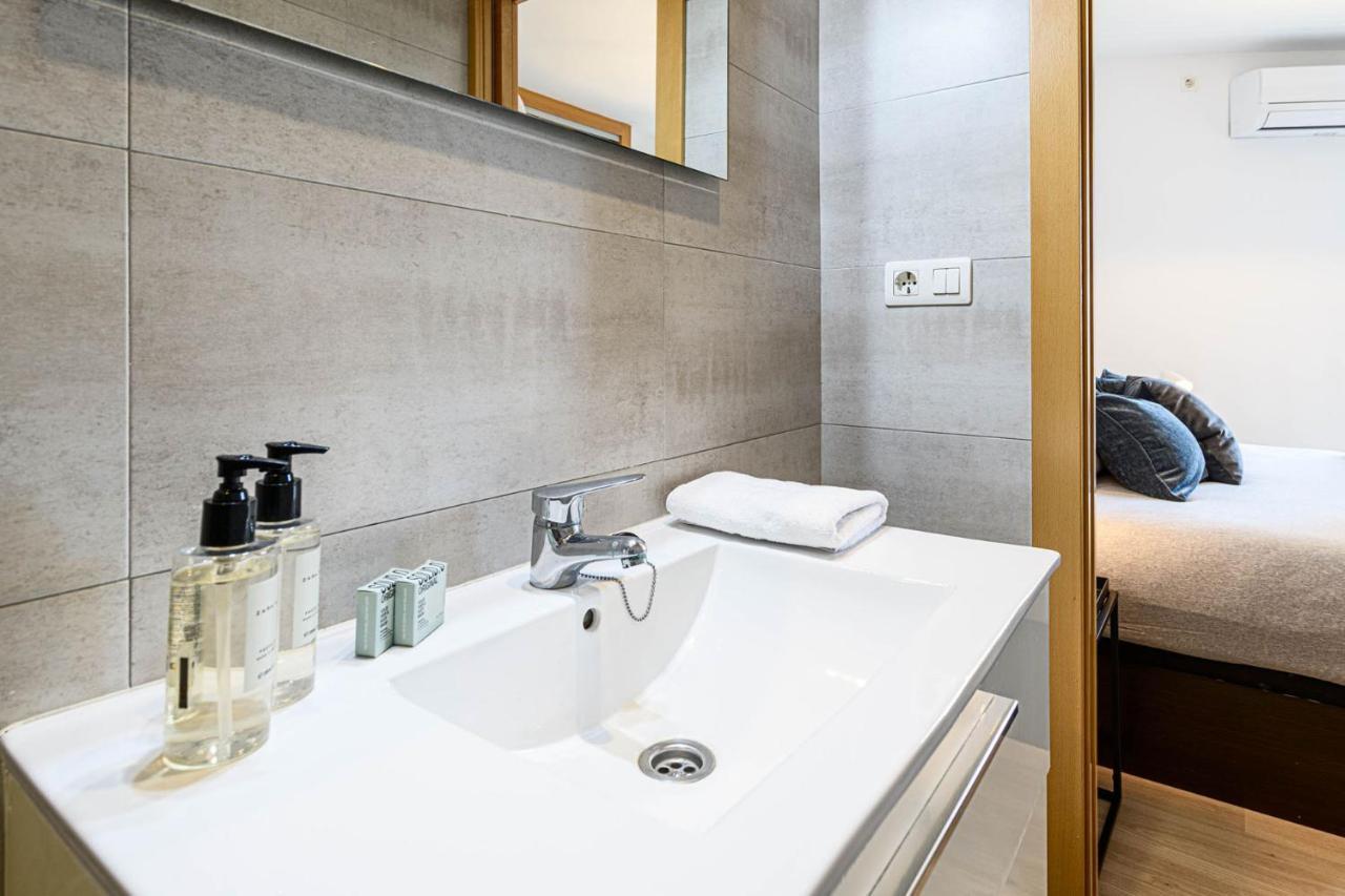 Mediterraneo Beach Apartment In Malaga By Solaga Holiday Homes エクステリア 写真